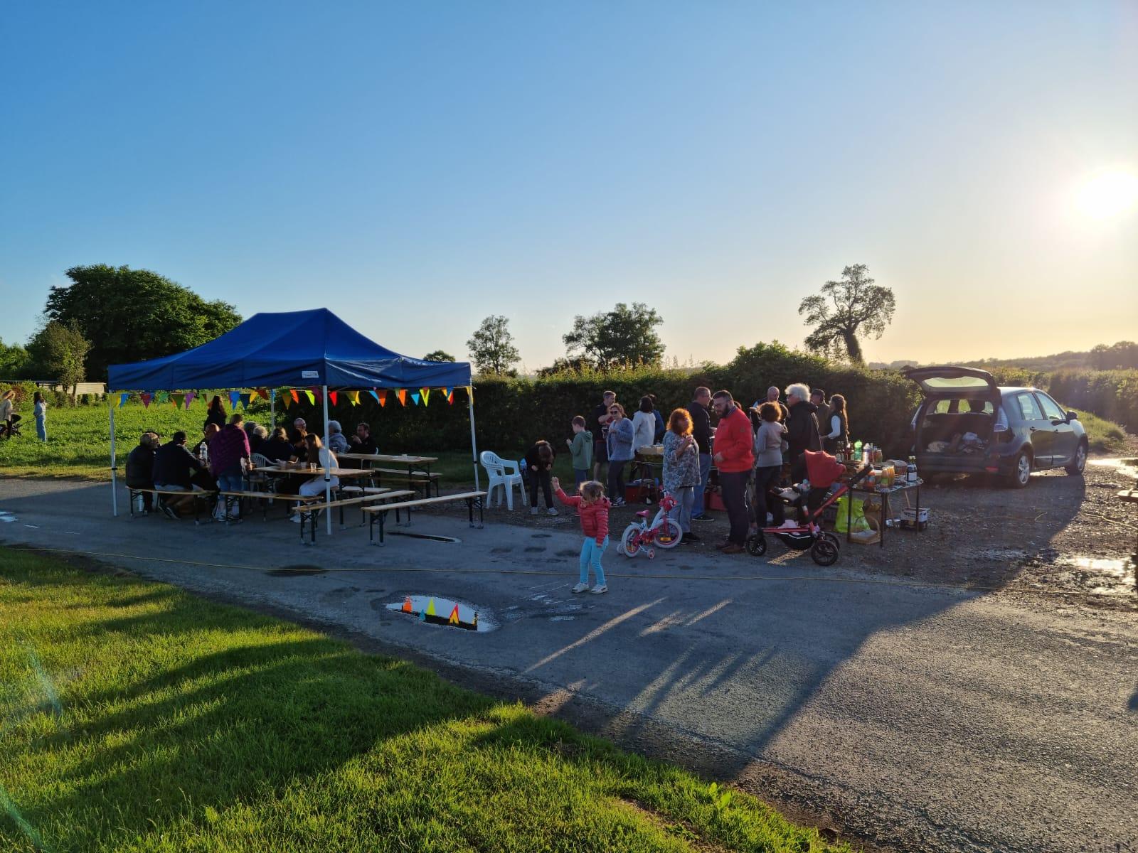 Repas fête des voisins.